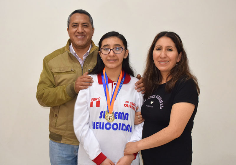 XVI Olimpiada Peruana de Biología - Ganadora Angela Escalante