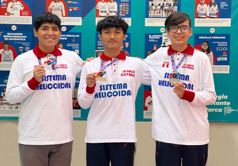 Estudiantes traen tres medallas para el Perú en 38.ª Olimpiada Iberoamericana de Matemática