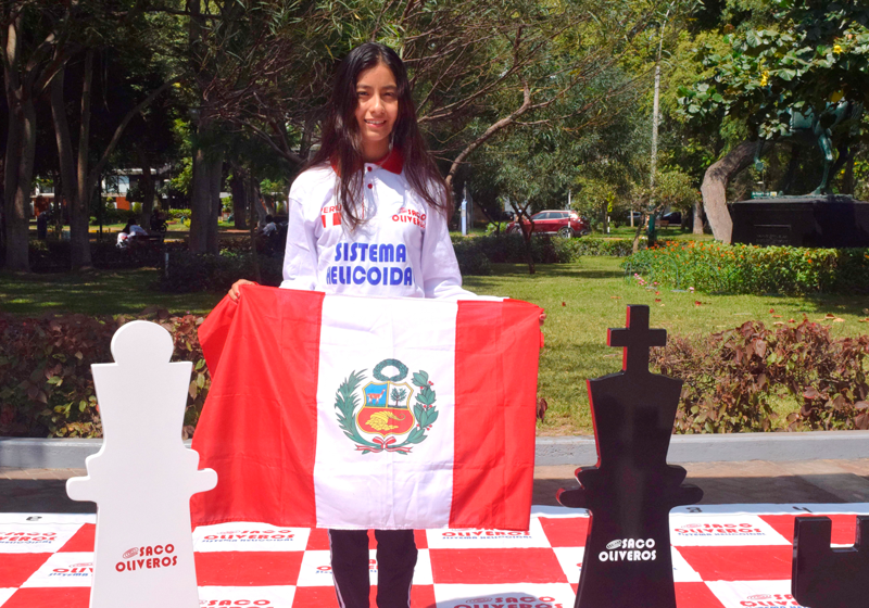 Estudiante peruana de 16 años conquista tricampeonato panamericano de ajedrez en Chile