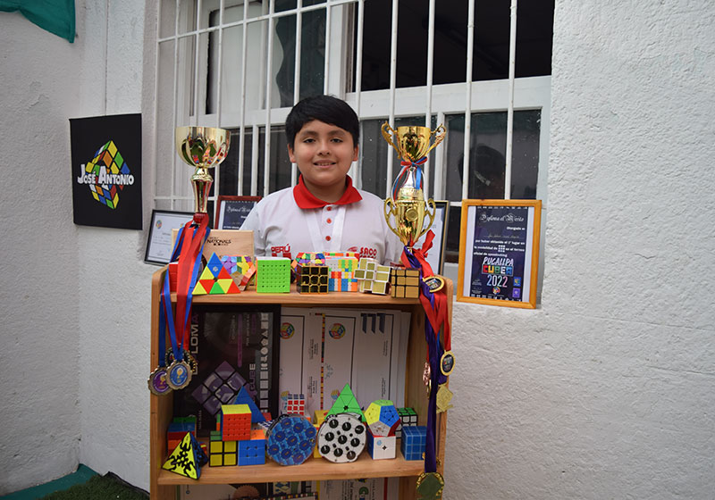 Récord nacional en cubo Rubik a los 9 años: la historia de José Antonio