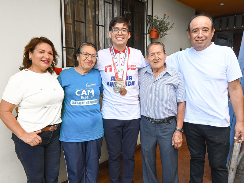 Sebastian Lozada becado en el MIT